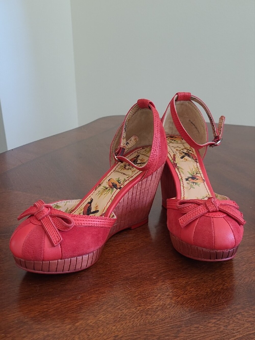 Like New, Miss L- Fire Pin-up Wedge Shoes Size 36, US 5.5-6. - Picture 12 of 15